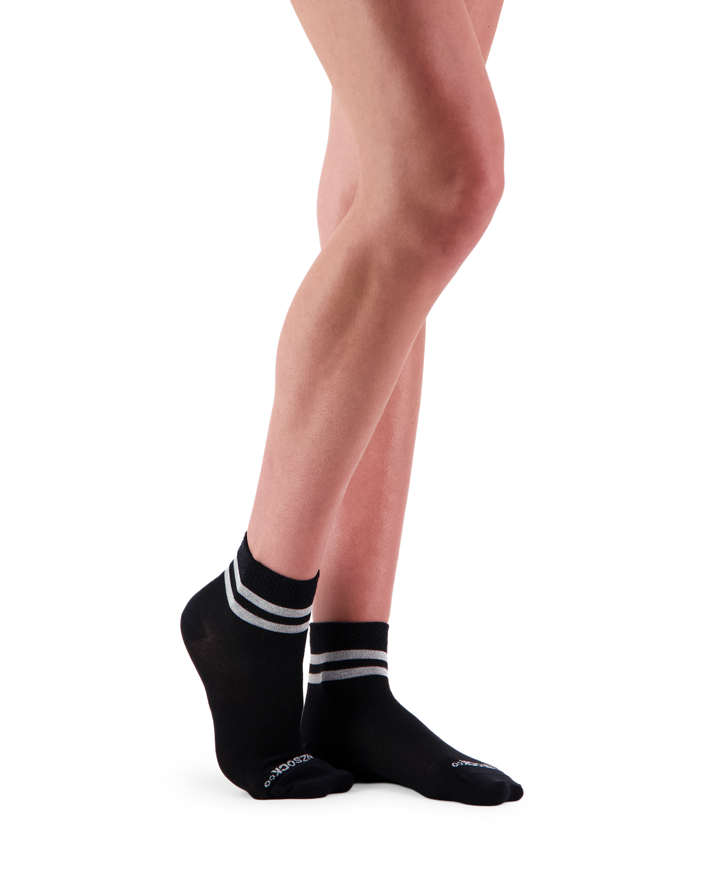 2-Stripe Quarter Socks