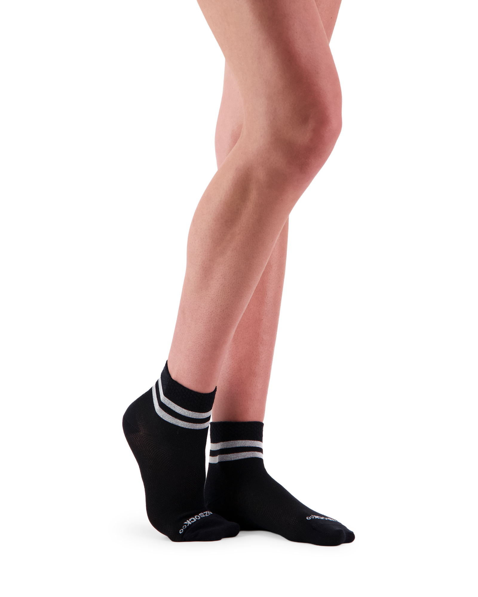2-Stripe Quarter Socks